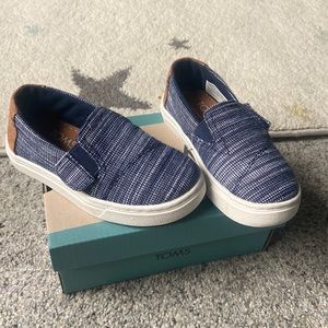 TOMS “Luca” shoes NIB